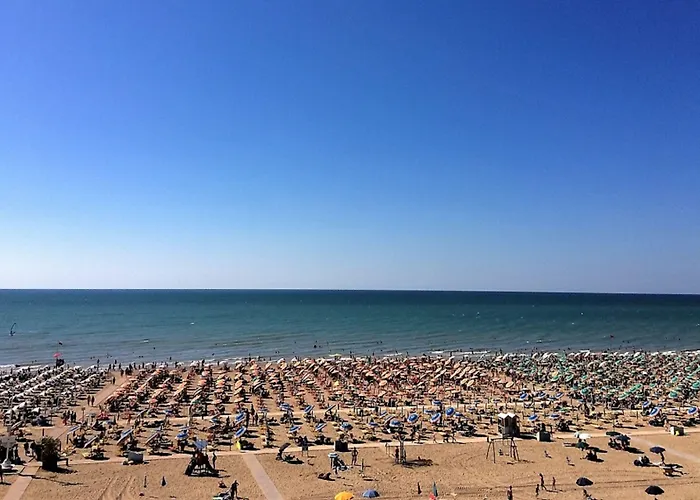 Tripoli アパート